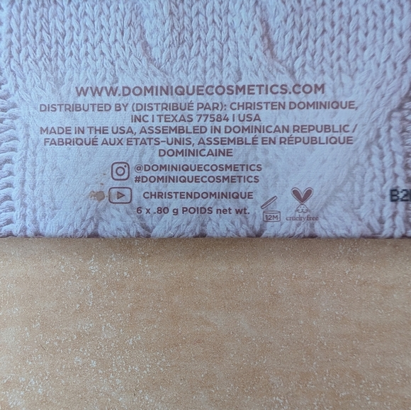 Dominique Cosmetics Knit Design Eye Palette - Picture 4 of 4